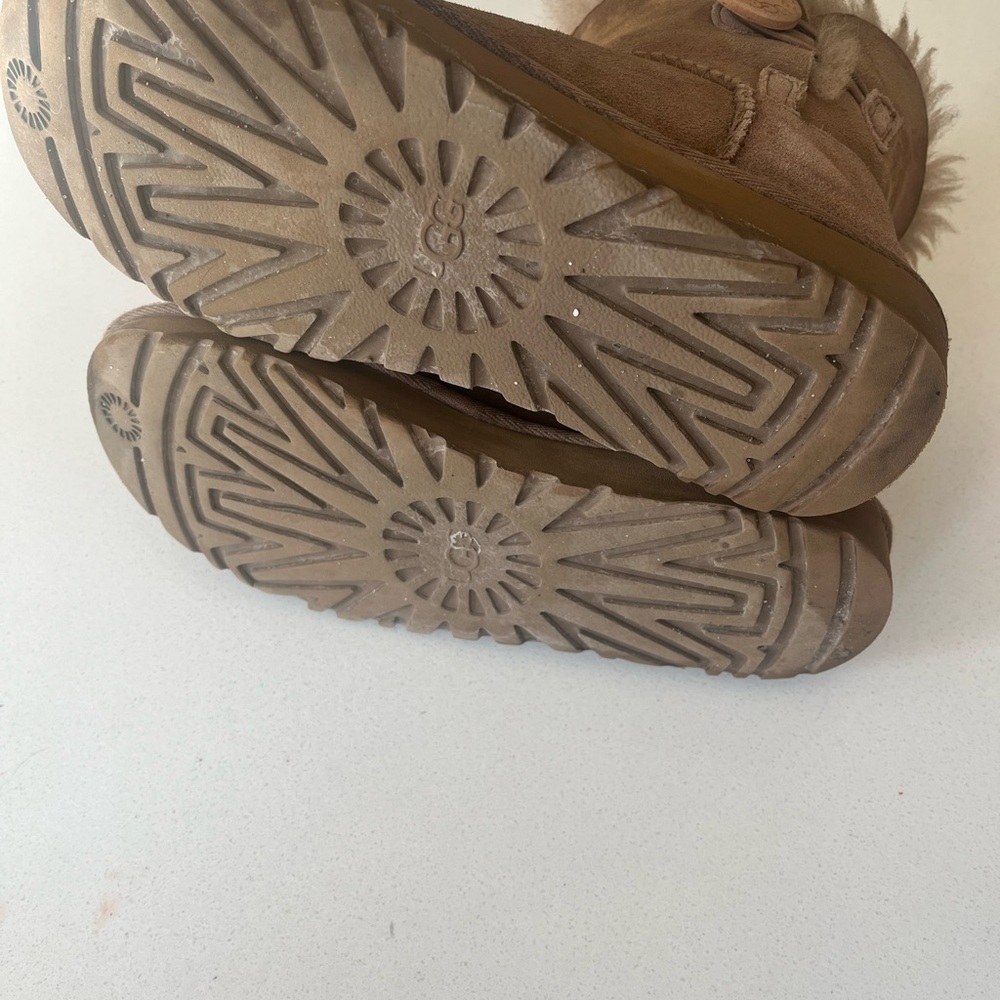 Ugg mini Bailey button boots - image 5